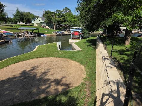 203 W Lakeshore Drive Sunrise Beach TX 78643