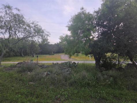 203 W Lakeshore Drive Sunrise Beach TX 78643