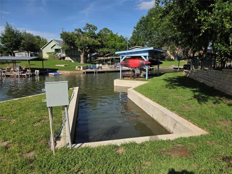 203 W Lakeshore Drive Sunrise Beach TX 78643