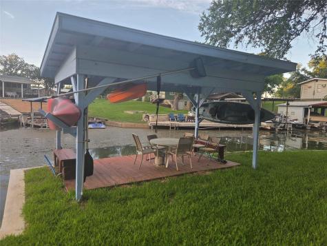 203 W Lakeshore Drive Sunrise Beach TX 78643