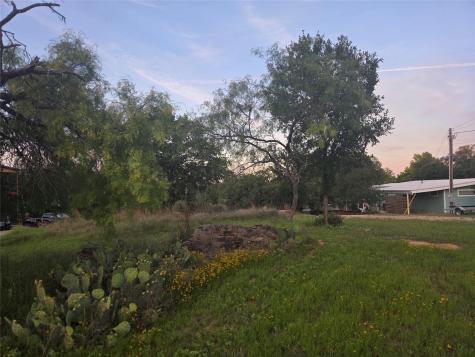 203 W Lakeshore Drive Sunrise Beach TX 78643