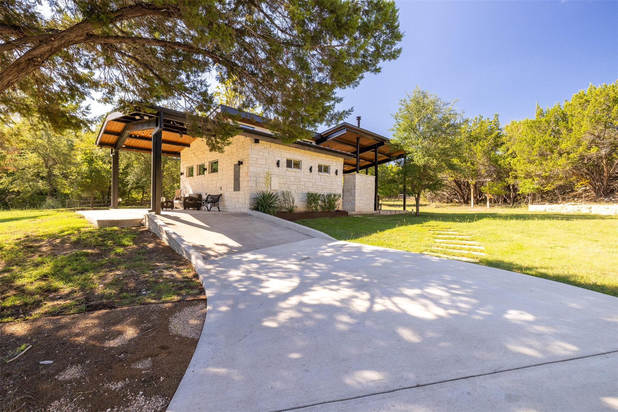 10501 Lake Park Drive Dripping Springs TX 78620