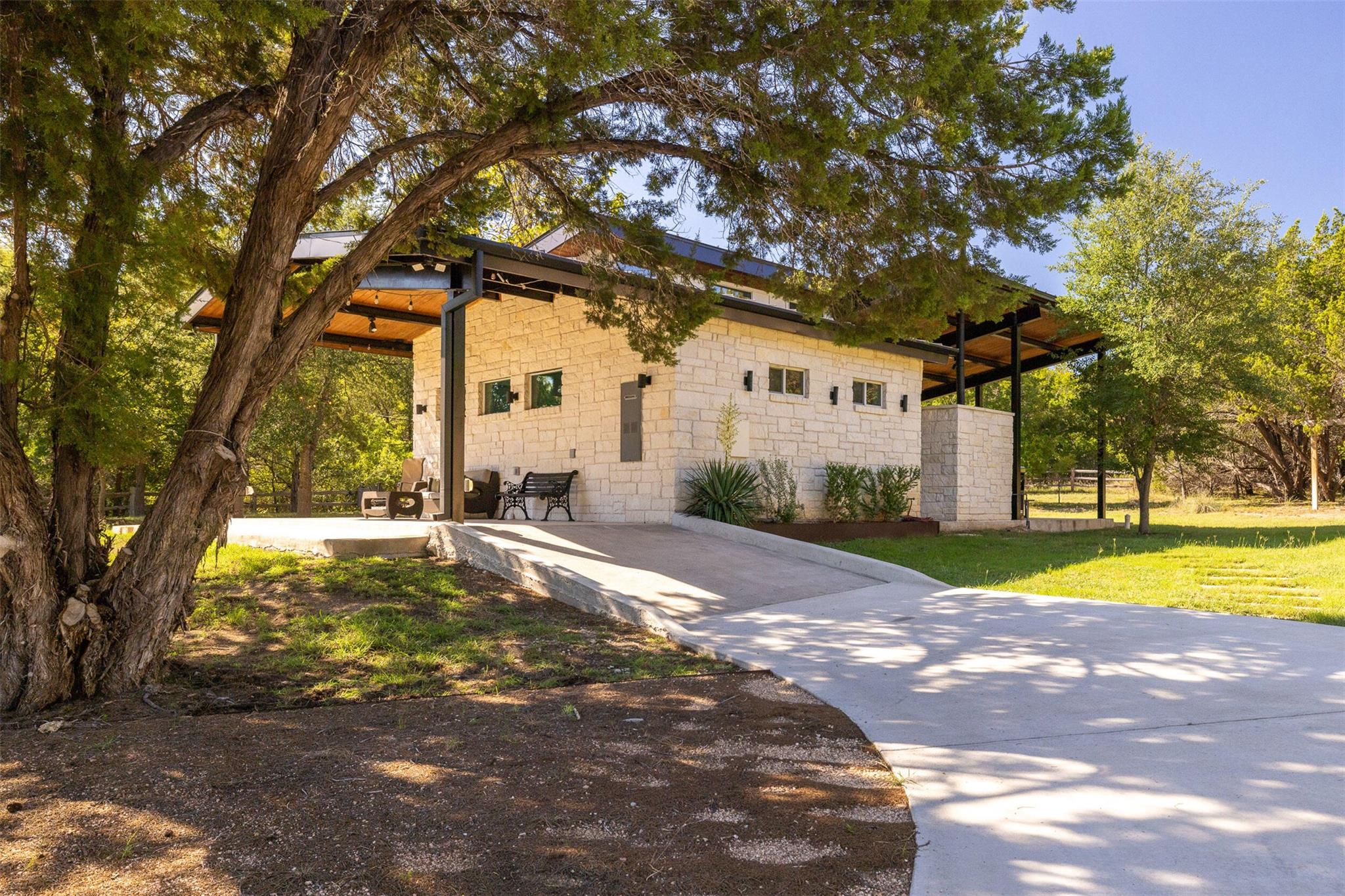 10501 Lake Park Drive Dripping Springs TX 78620
