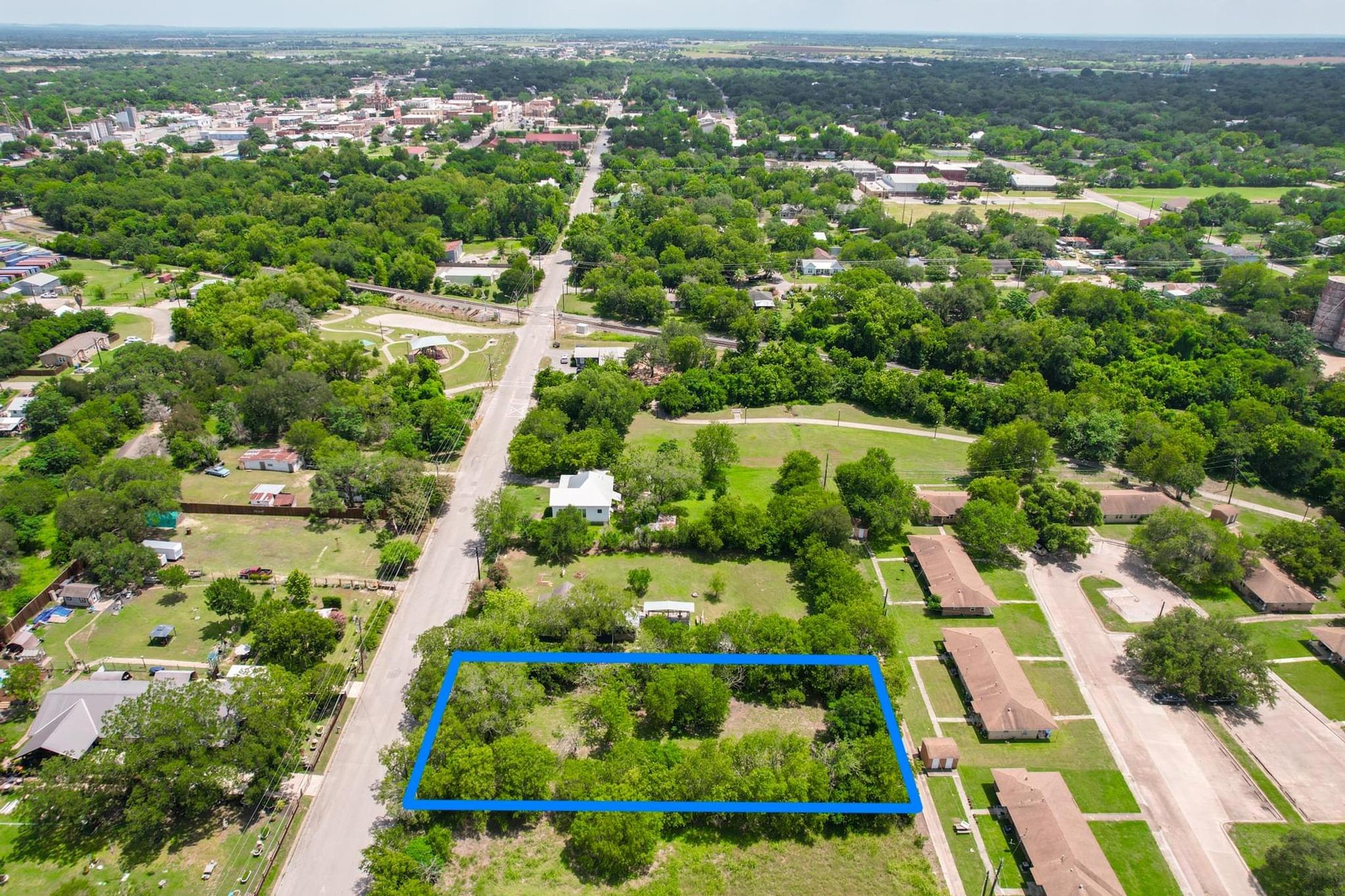 821 Blanco Lockhart TX 78644