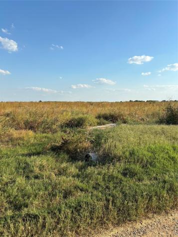 305 County Road 134 Burlington TX 76519