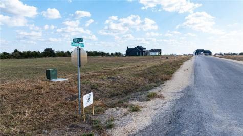 103 Country View Lane Schulenburg TX 78956