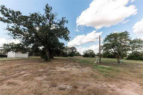 113 Hannah Road Smithville TX 78957