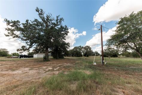 113 Hannah Road Smithville TX 78957
