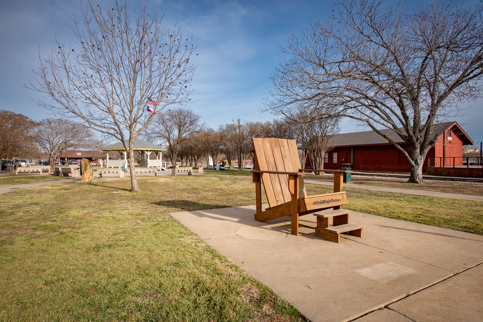 418 S Avenue D Avenue Elgin TX 78621
