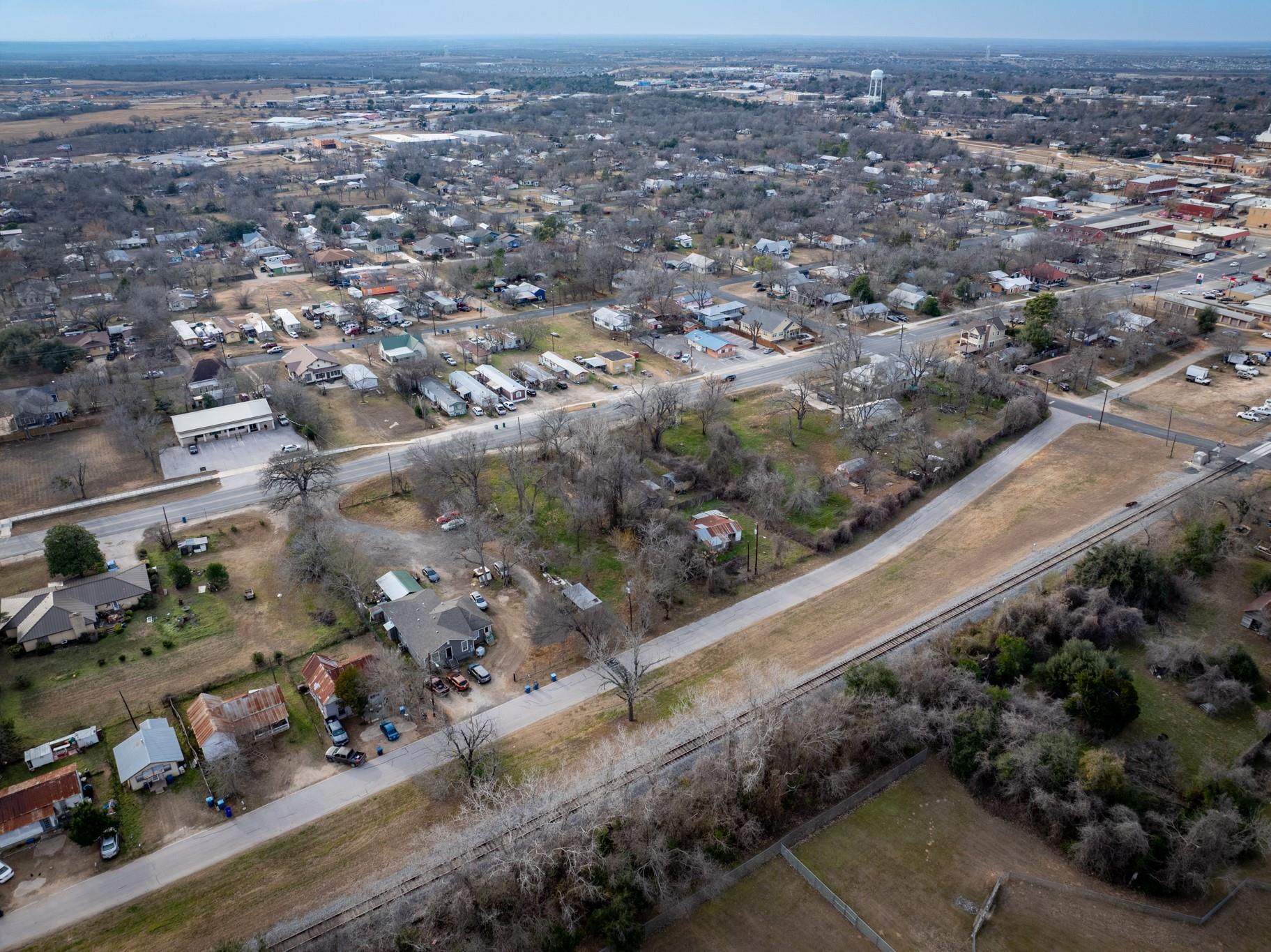 418 S Avenue D Avenue Elgin TX 78621