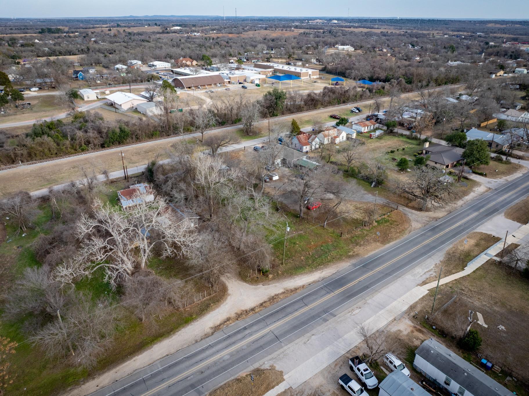 418 S Avenue D Avenue Elgin TX 78621