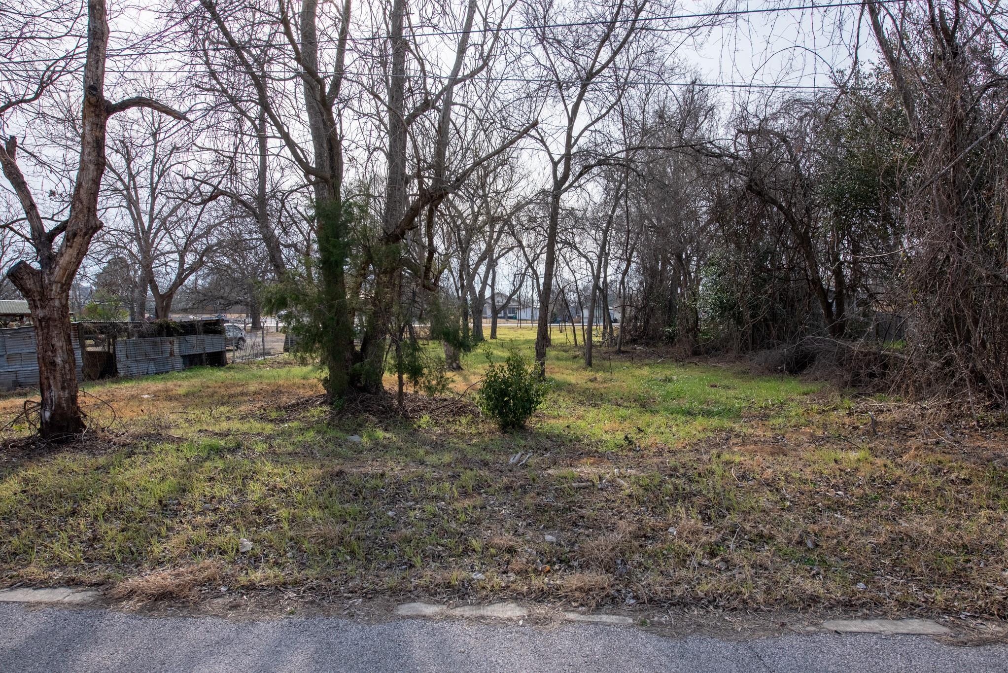 418 S Avenue D Avenue Elgin TX 78621