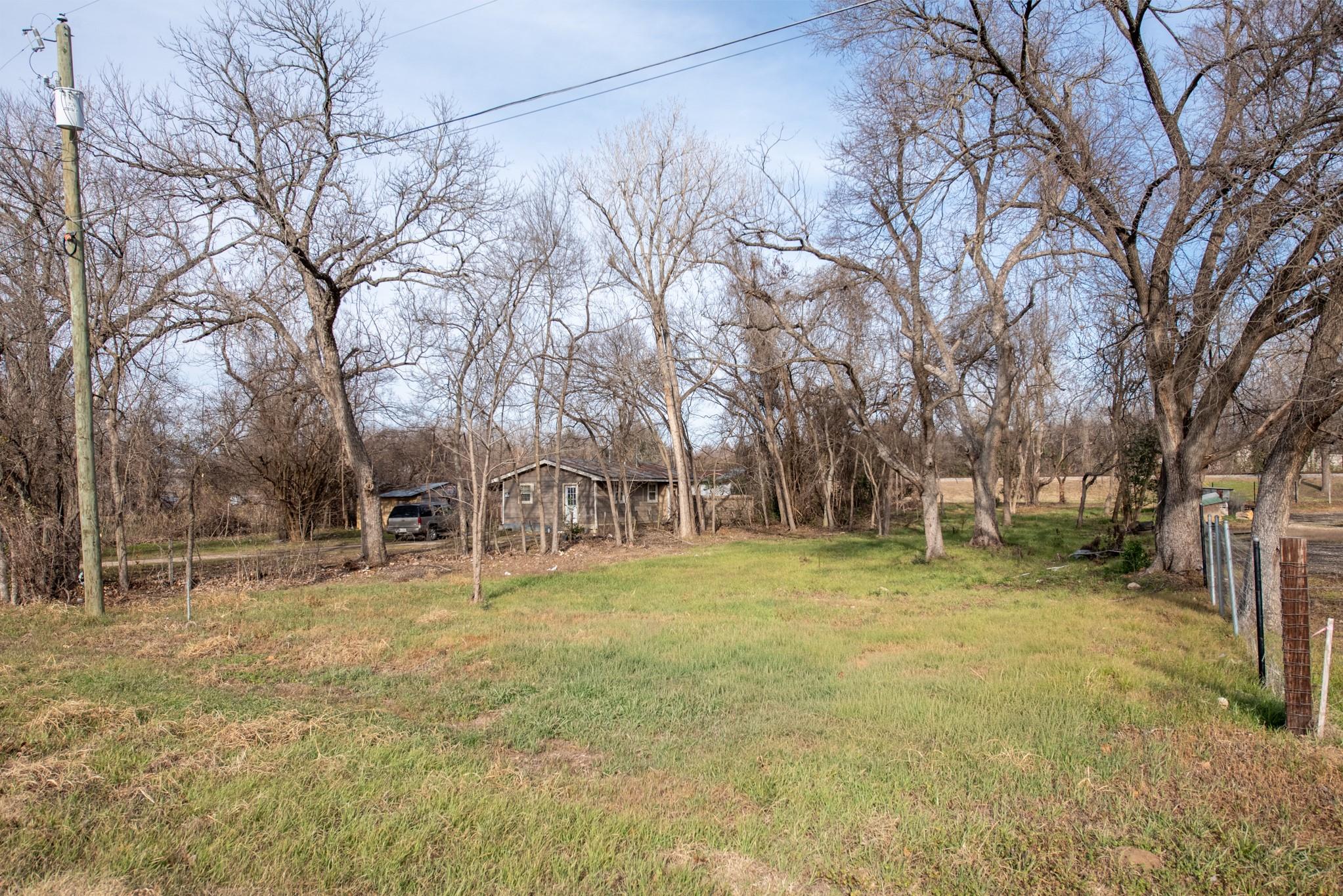 418 S Avenue D Avenue Elgin TX 78621