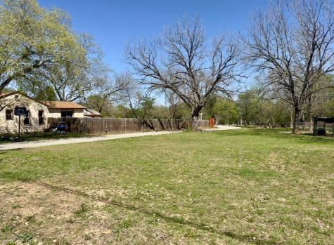 600 Sabine Street Lockhart TX 78644
