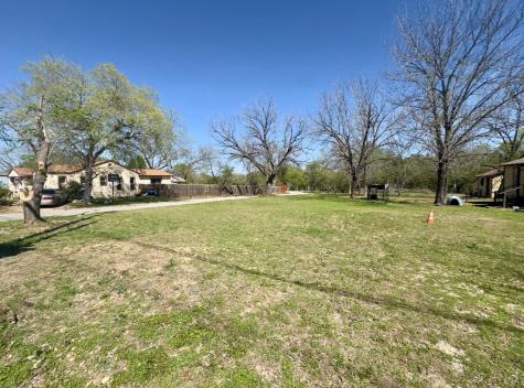 600 Sabine Street Lockhart TX 78644