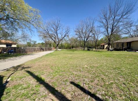 600 Sabine Street Lockhart TX 78644