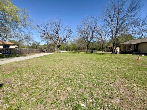 600 Sabine Street Lockhart TX 78644