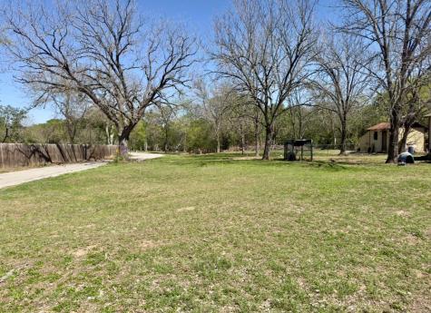 600 Sabine Street Lockhart TX 78644