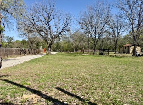 600 Sabine Street Lockhart TX 78644