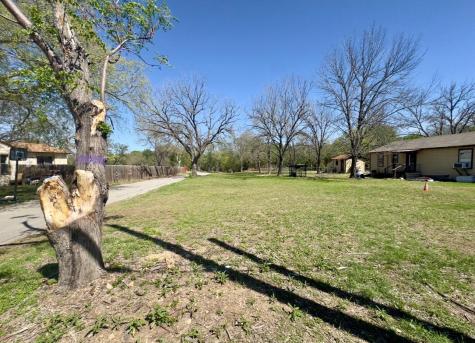 600 Sabine Street Lockhart TX 78644