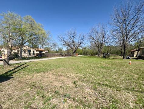 600 Sabine Street Lockhart TX 78644