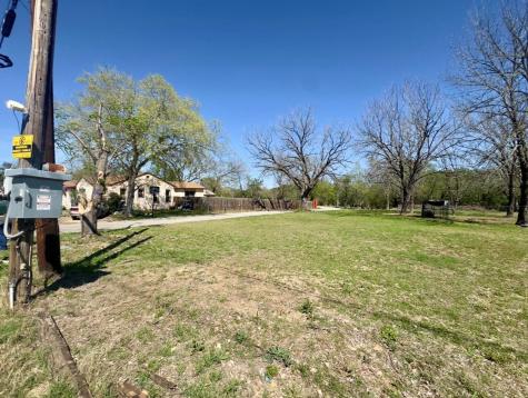 600 Sabine Street Lockhart TX 78644