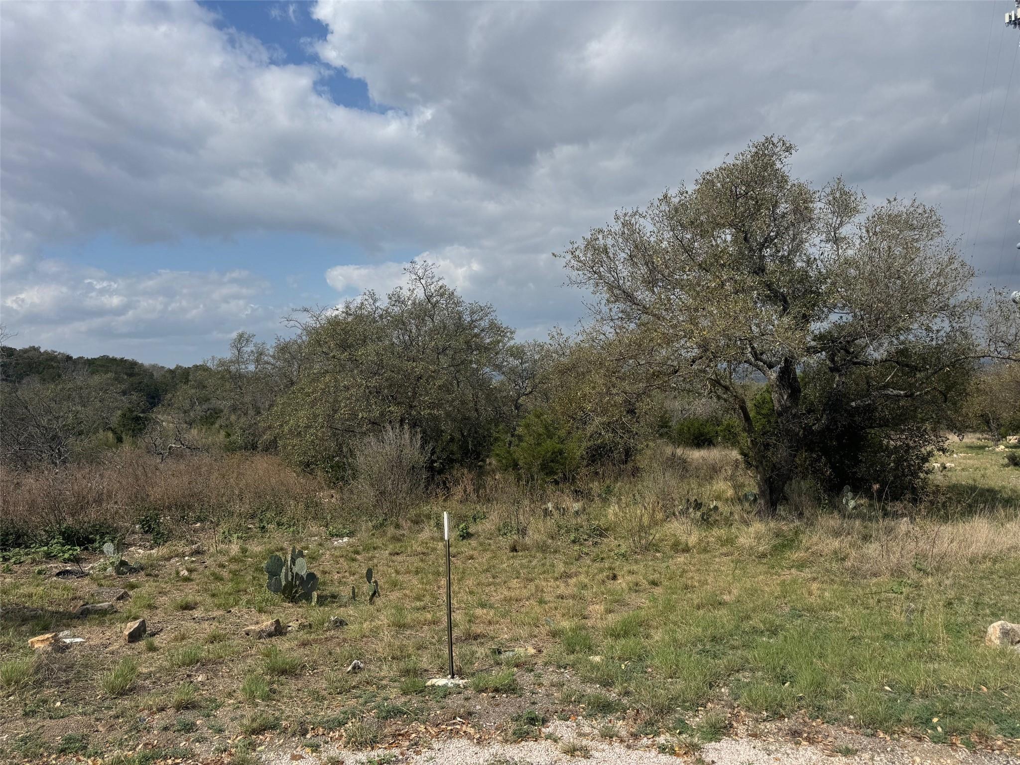 Lot 33 Eagle Feather Kingsland TX 78639