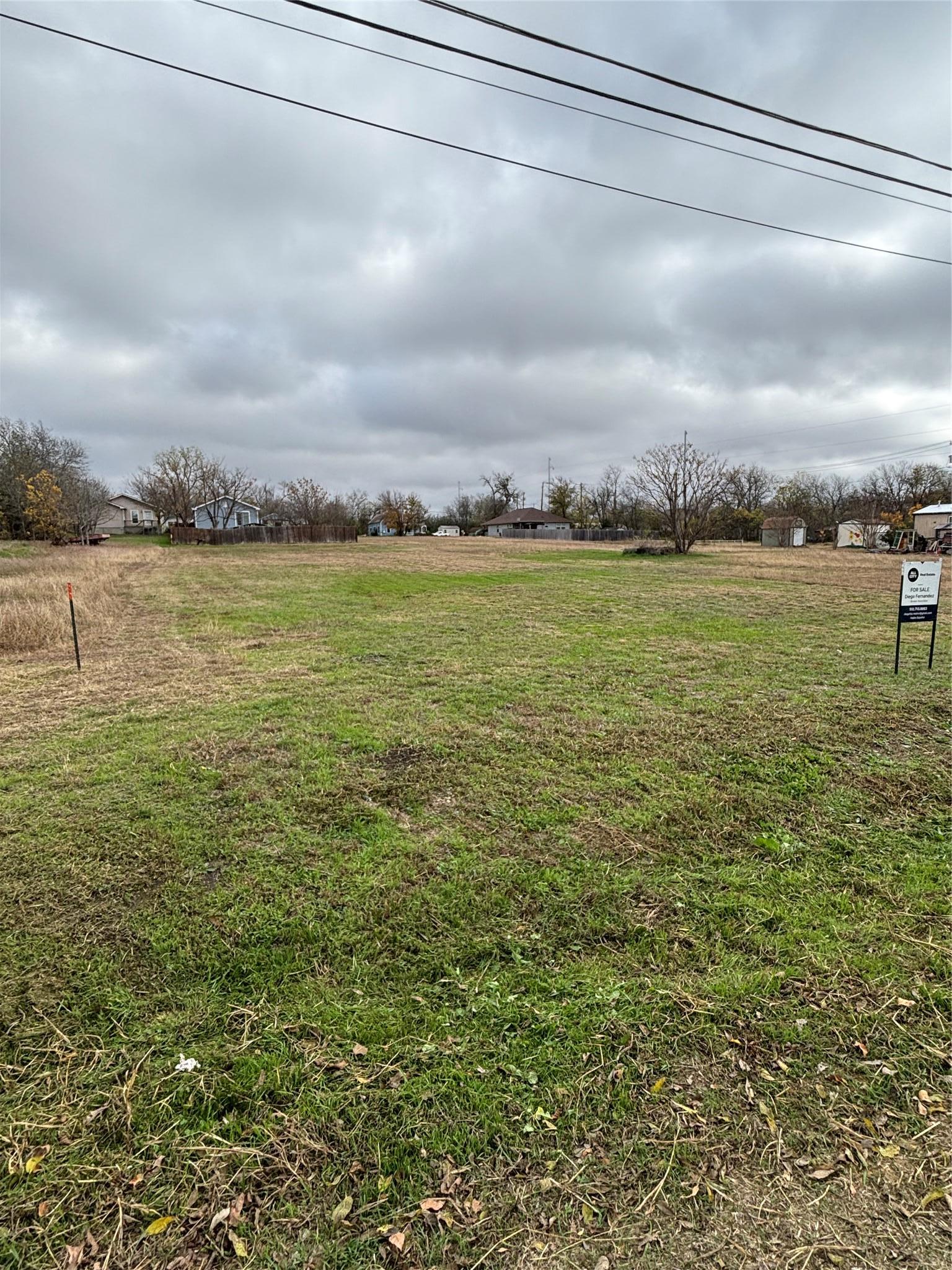 1302 Frink Street Taylor TX 76574