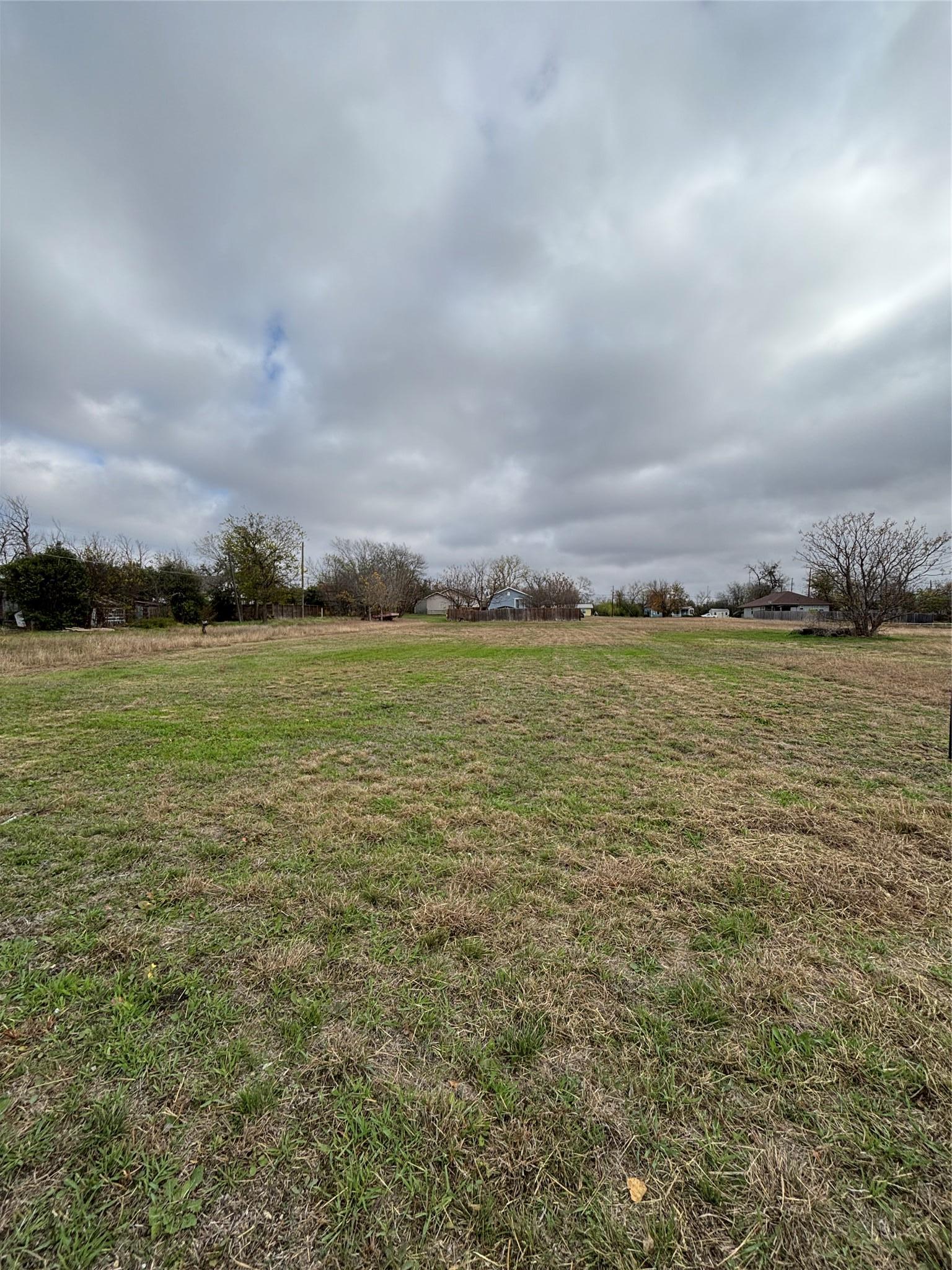 1302 Frink Street Taylor TX 76574