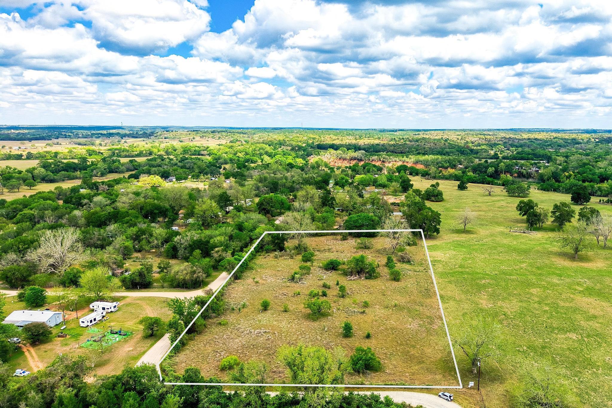 000 Hidden Shores Loop Smithville TX 78957