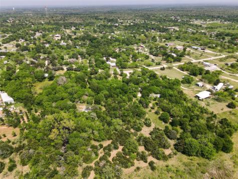 129 Lytton Acres Drive Dale TX 78616