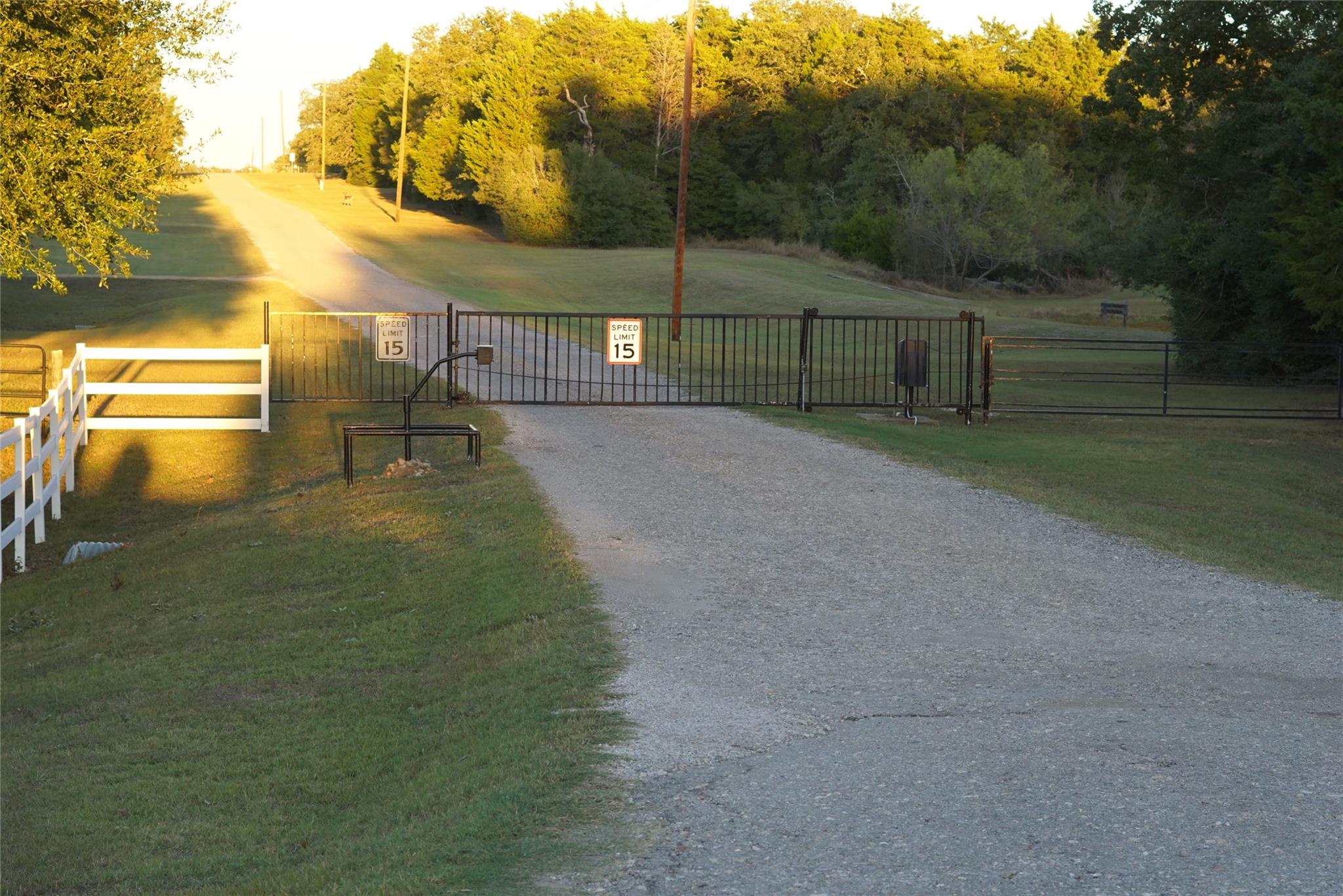 1135 Private Road 7039 Lexington TX 78947