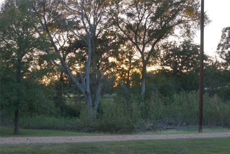 1135 Private Road 7039 Lexington TX 78947