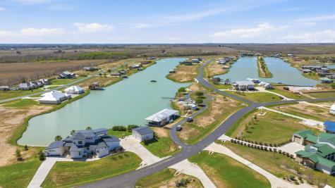 108 Lakeside Cove Martindale TX 78655