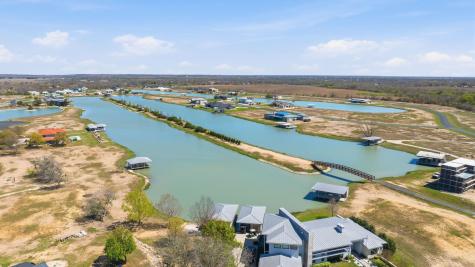 108 Lakeside Cove Martindale TX 78655