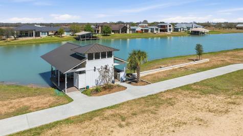 108 Lakeside Cove Martindale TX 78655