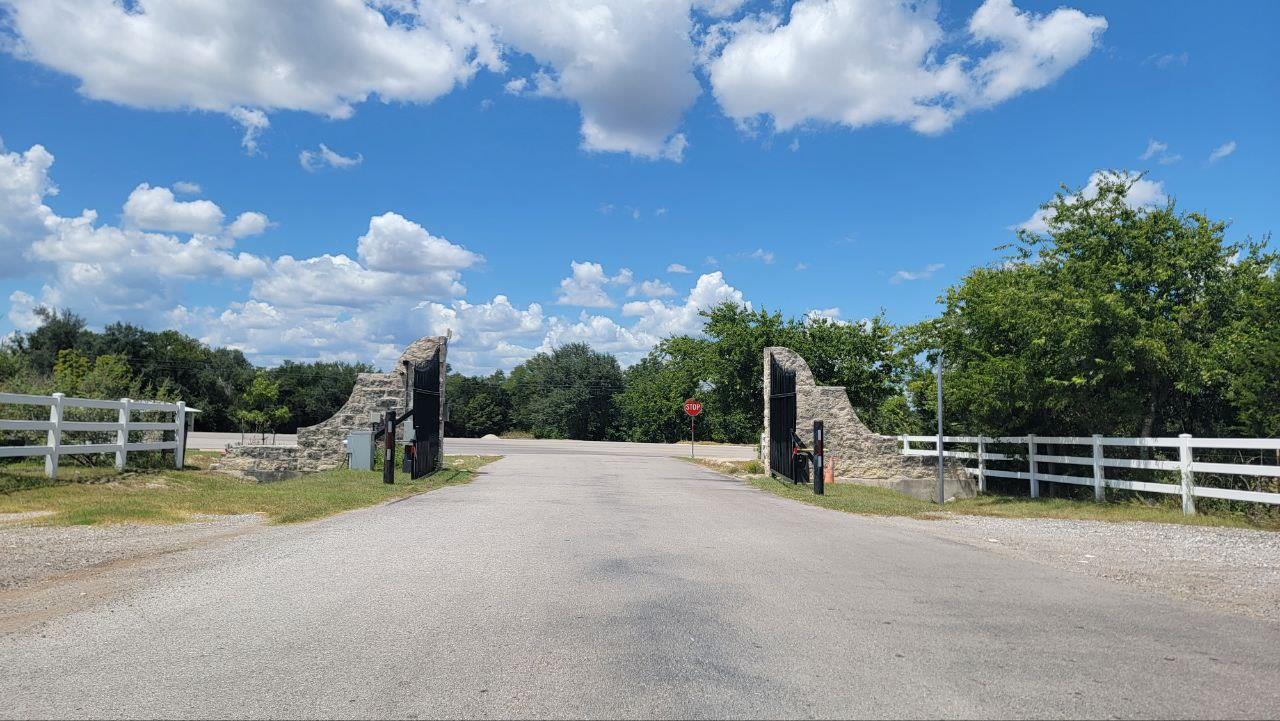 100 Twin Creekview Lane Georgetown TX 78626