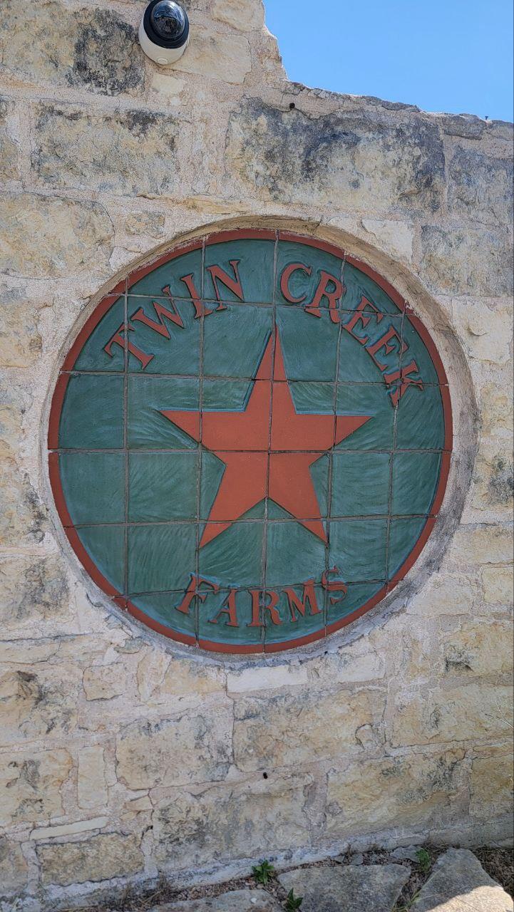 100 Twin Creekview Lane Georgetown TX 78626