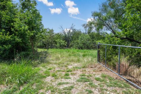 925 N 1st Street Jarrell TX 76537