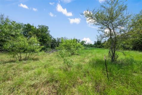 925 N 1st Street Jarrell TX 76537