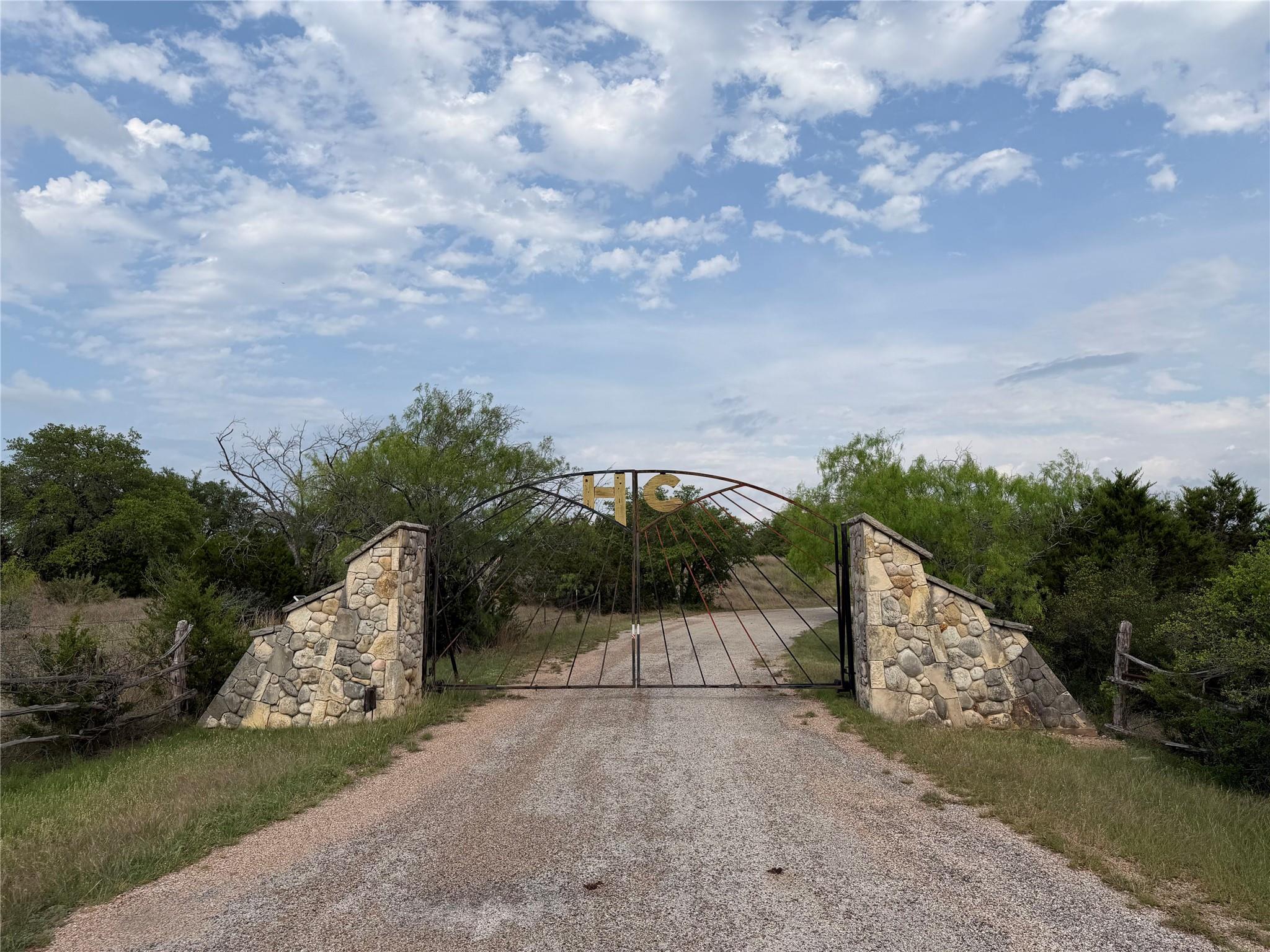 8219 Hammetts Crossing Dripping Springs TX 78663