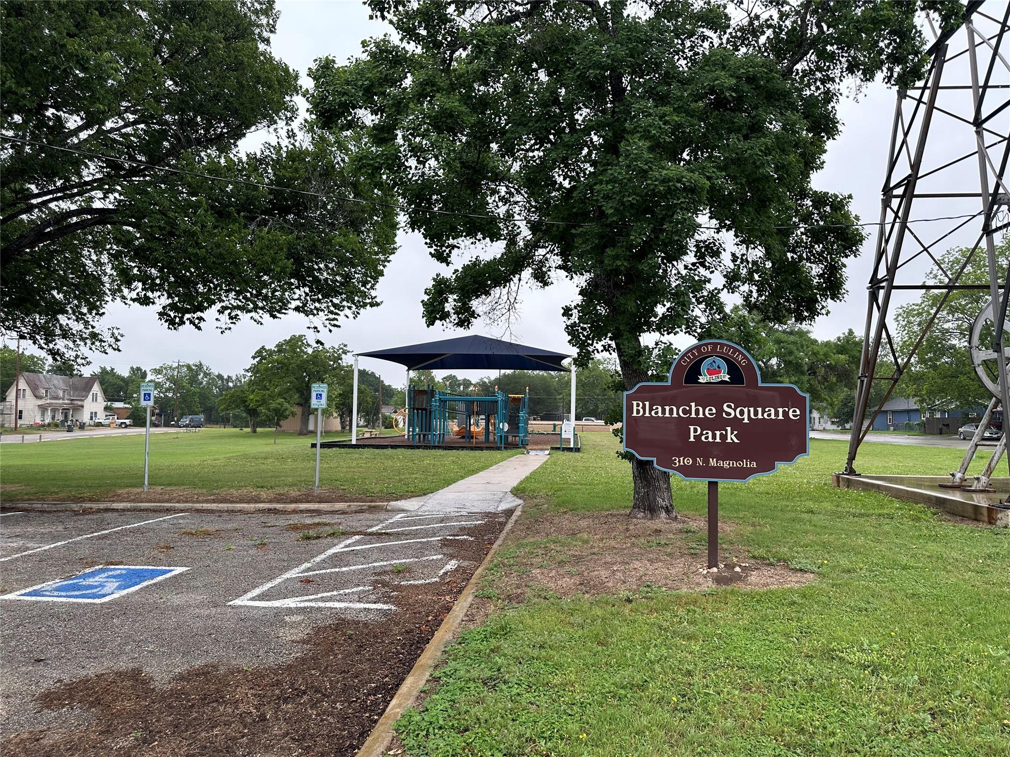 608 Lamar Street Luling TX 78648