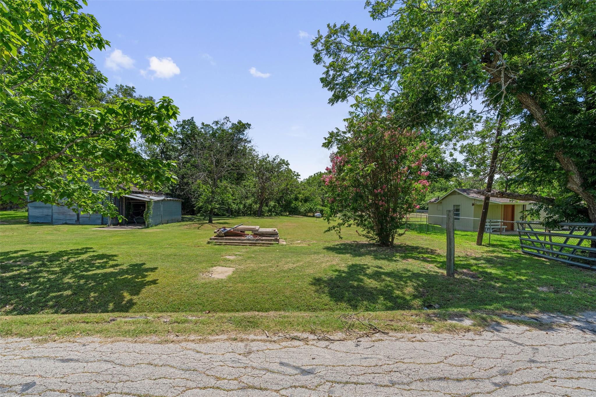 101 West Avenue Florence TX 76527