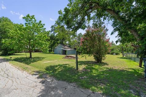 101 West Avenue Florence TX 76527