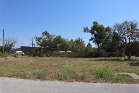 1018 W 1st Street Taylor TX 76574