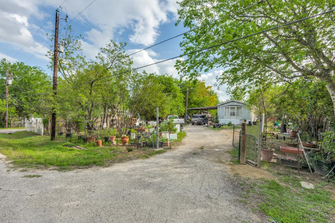404 Quail Run Buda TX 78610