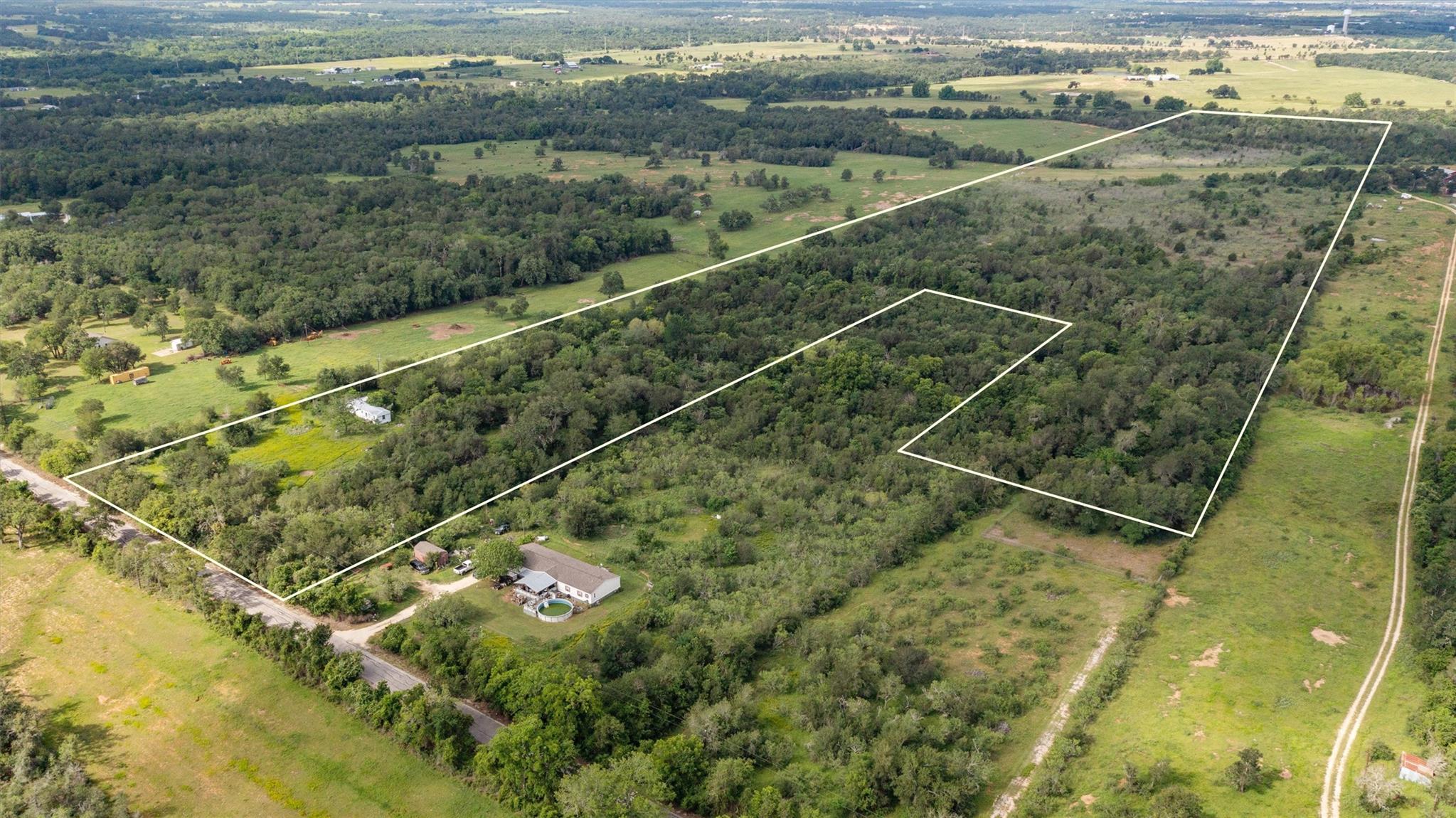 3700 County Road 467 Elgin TX 78621