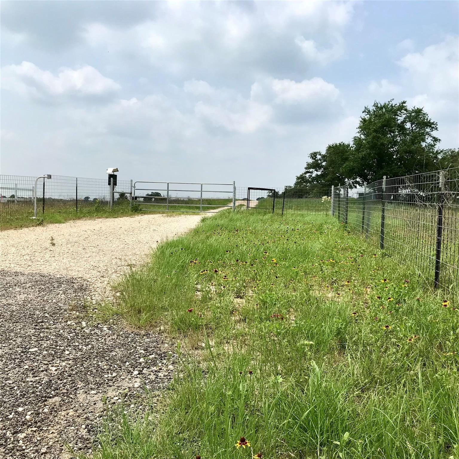 1672 Sayers Tract 4 Road Bastrop TX 78602
