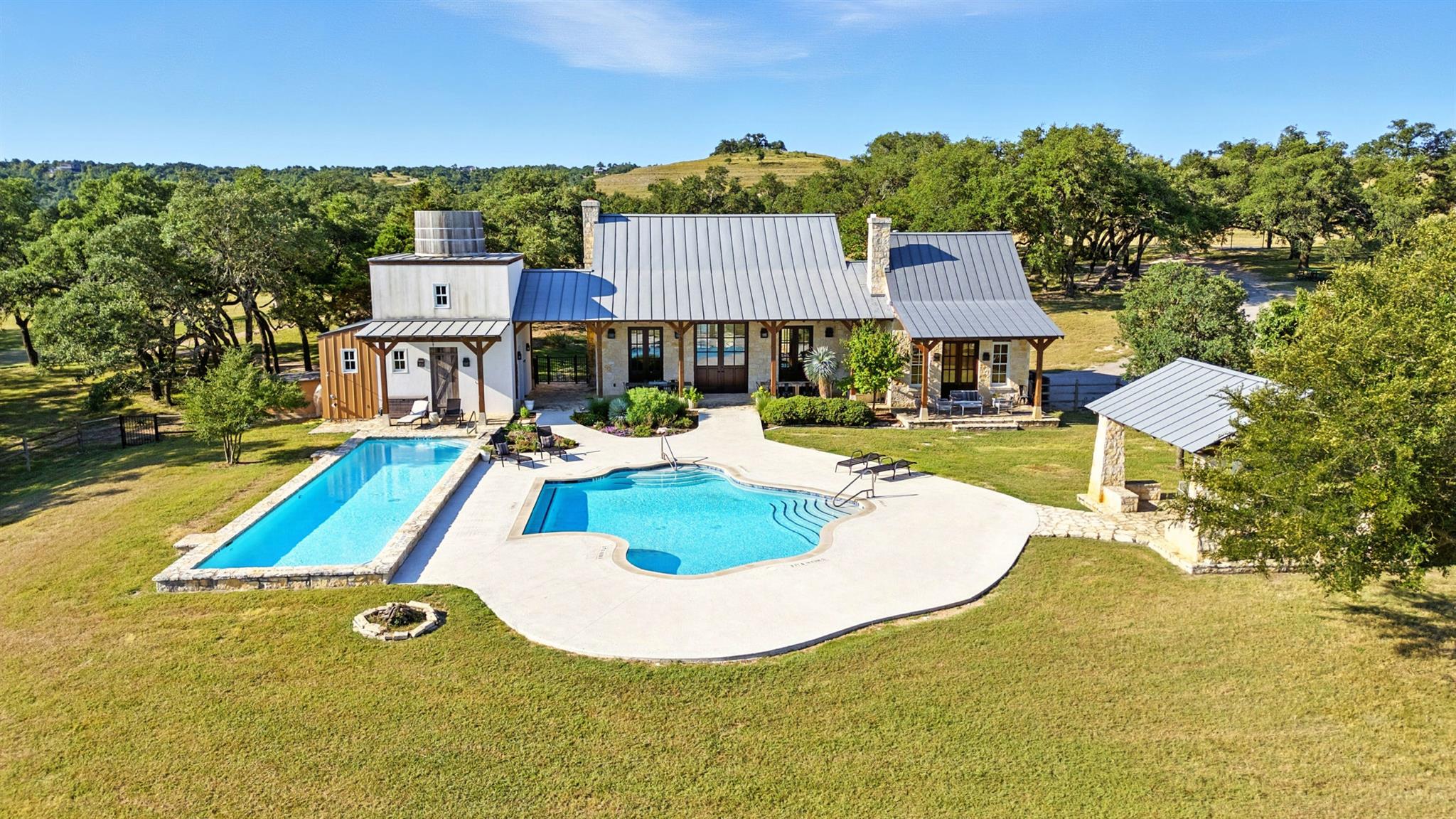 753 W Sunset Drive Johnson City TX 78636