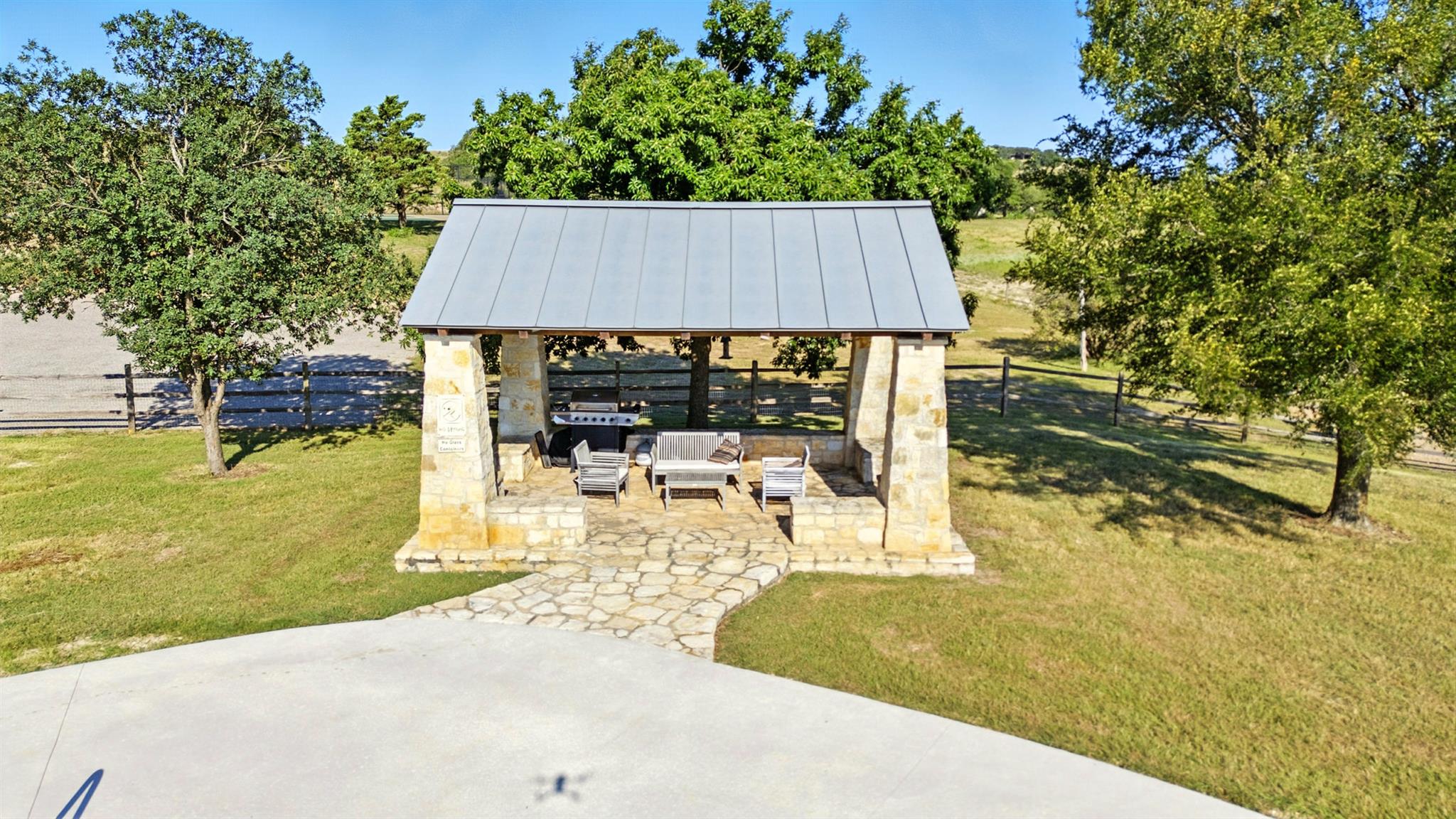 753 W Sunset Drive Johnson City TX 78636